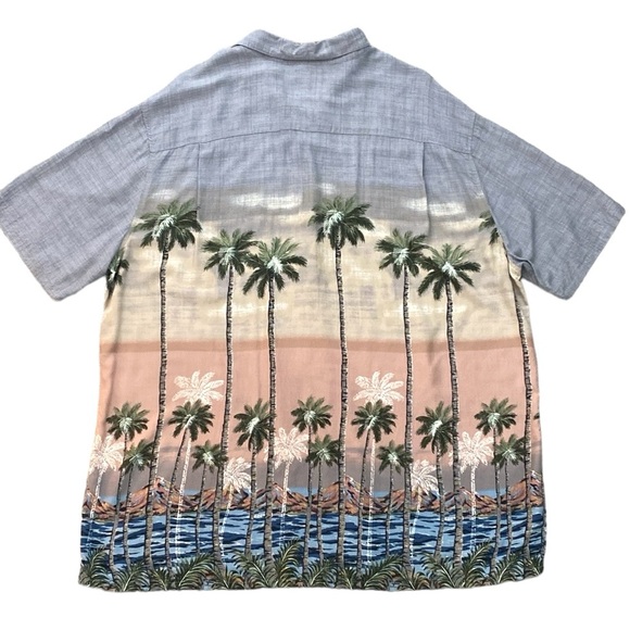 Batik Bay Palm Tree Tropical Shortsleeved Button Down Rayon Shirt - Picture 8 of 8